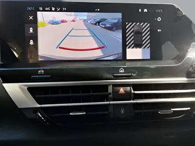 Citroen C4 Hybrid 145 Business Edition e-DCS6 107 kW (145 CV) 15 Citroen C4 Hybrid 145 Business Edition e-DCS6 107 kW (145 CV) 15