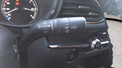 Mazda CX-30 2.0 Skyactiv-G Evolution 2WD 90 kW (122 CV) 12 Mazda CX-30 2.0 Skyactiv-G Evolution 2WD 90 kW (122 CV) 12