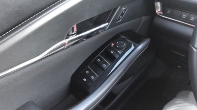 Mazda CX-30 2.0 Skyactiv-G Evolution 2WD 90 kW (122 CV) 18 Mazda CX-30 2.0 Skyactiv-G Evolution 2WD 90 kW (122 CV) 18