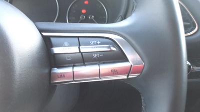 Mazda CX-30 2.0 Skyactiv-G Evolution 2WD 90 kW (122 CV) 10 Mazda CX-30 2.0 Skyactiv-G Evolution 2WD 90 kW (122 CV) 10