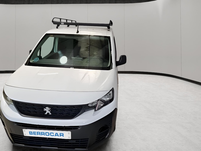 Peugeot Partner Furgon BlueHDi 75 Pro Standard 600kg 55 kW (73 CV) Vehículo usado en Sevilla Peugeot Partner Furgon BlueHDi 75 Pro Standard 600kg 55 kW (73 CV) Vehículo usado en Sevilla