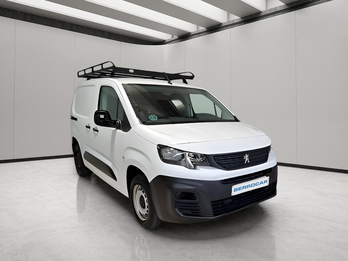 Peugeot Partner Furgon BlueHDi 75 Pro Standard 600kg 55 kW (73 CV) Vehículo usado en Sevilla Peugeot Partner Furgon BlueHDi 75 Pro Standard 600kg 55 kW (73 CV) Vehículo usado en Sevilla