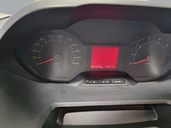 Peugeot Partner Furgon BlueHDi 75 Pro Standard 600kg 55 kW (73 CV) Vehículo usado en Sevilla Peugeot Partner Furgon BlueHDi 75 Pro Standard 600kg 55 kW (73 CV) Vehículo usado en Sevilla