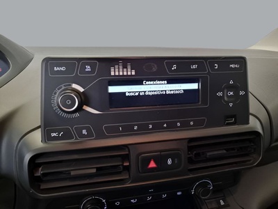 Peugeot Partner Furgon BlueHDi 75 Pro Standard 600kg 55 kW (73 CV) 126 Peugeot Partner Furgon BlueHDi 75 Pro Standard 600kg 55 kW (73 CV) 126