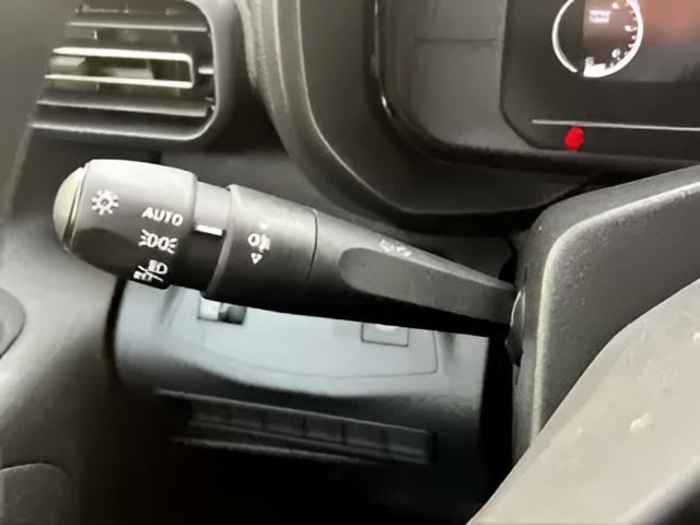 Citroen Berlingo Furgon BlueHDi 100 Talla XL 74 kW (100 CV) KM0 en Sevilla Citroen Berlingo Furgon BlueHDi 100 Talla XL 74 kW (100 CV) KM0 en Sevilla