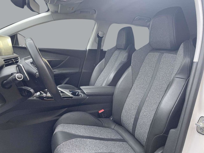 Peugeot 3008 Hybrid 300 GT e-EAT8 221 kW (300 CV) Vehículo usado en Sevilla Peugeot 3008 Hybrid 300 GT e-EAT8 221 kW (300 CV) Vehículo usado en Sevilla