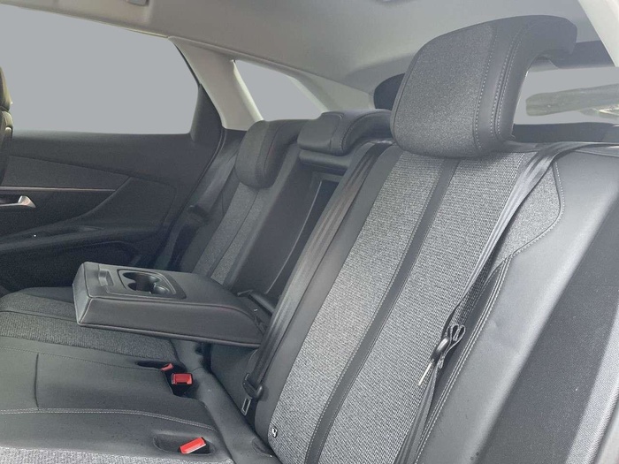 Peugeot 3008 Hybrid 300 GT e-EAT8 221 kW (300 CV) Vehículo usado en Sevilla Peugeot 3008 Hybrid 300 GT e-EAT8 221 kW (300 CV) Vehículo usado en Sevilla