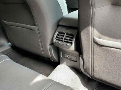 Citroen C4 Hybrid 136 e-DCS6 Max 100 kW (136 CV) 12 Citroen C4 Hybrid 136 e-DCS6 Max 100 kW (136 CV) 12