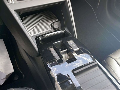 Citroen C4 Hybrid 136 e-DCS6 Max 100 kW (136 CV) 14 Citroen C4 Hybrid 136 e-DCS6 Max 100 kW (136 CV) 14