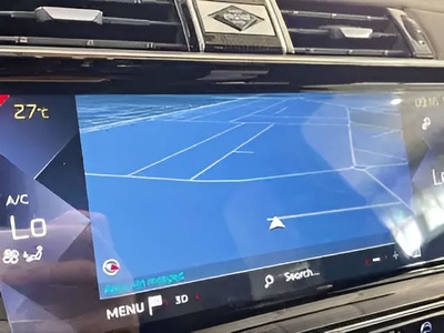 DS DS7 Crossback BlueHDi 130 So Chic Auto 96 kW (130 CV) 13 DS DS7 Crossback BlueHDi 130 So Chic Auto 96 kW (130 CV) 13