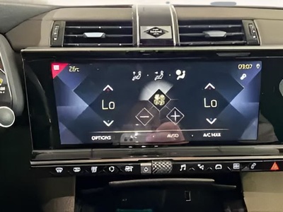 DS DS7 Crossback BlueHDi 130 So Chic Auto 96 kW (130 CV) 10 DS DS7 Crossback BlueHDi 130 So Chic Auto 96 kW (130 CV) 10