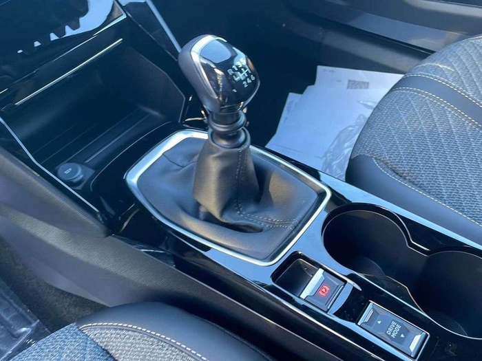 Peugeot 2008 PureTech 100 S&S Allure 75 kW (100 CV) Vehículo usado en Sevilla Peugeot 2008 PureTech 100 S&S Allure 75 kW (100 CV) Vehículo usado en Sevilla