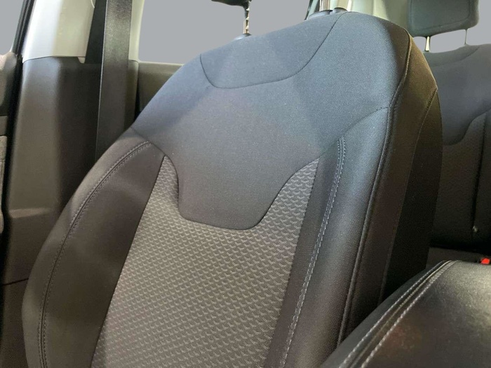 Jeep Compass 1.6 Multijet Longitude 4x2 96 kW (130 CV) Vehículo usado en Sevilla Jeep Compass 1.6 Multijet Longitude 4x2 96 kW (130 CV) Vehículo usado en Sevilla