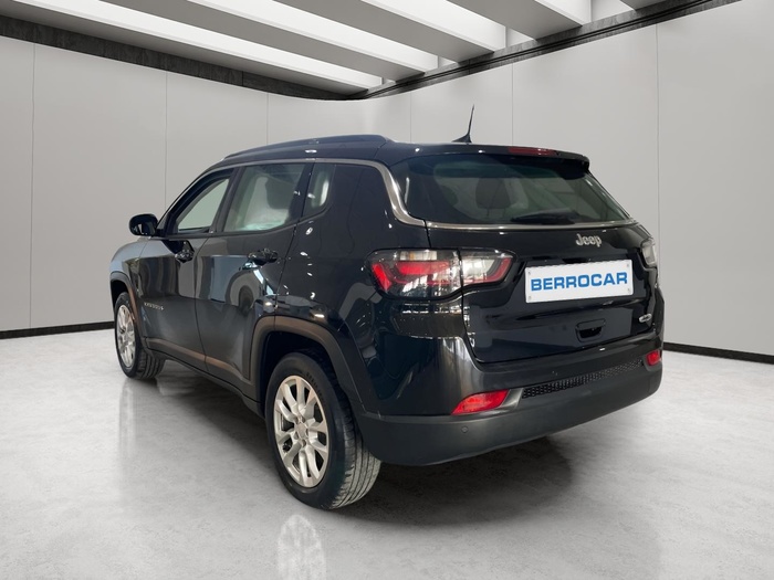 Jeep Compass 1.6 Multijet Longitude 4x2 96 kW (130 CV) Vehículo usado en Sevilla Jeep Compass 1.6 Multijet Longitude 4x2 96 kW (130 CV) Vehículo usado en Sevilla