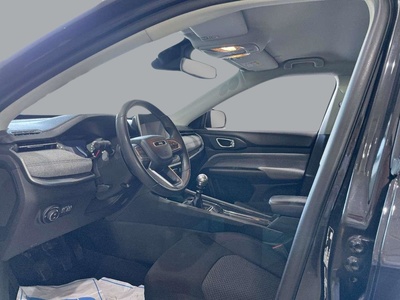 Jeep Compass 1.6 Multijet Longitude 4x2 96 kW (130 CV) 8 Jeep Compass 1.6 Multijet Longitude 4x2 96 kW (130 CV) 8