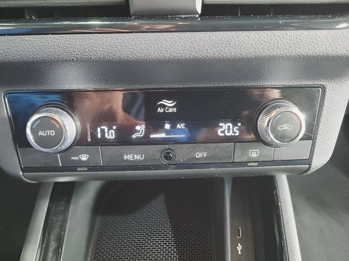 Skoda Scala 1.0 TSI Ambition 81 kW (110 CV) Vehículo usado en Sevilla Skoda Scala 1.0 TSI Ambition 81 kW (110 CV) Vehículo usado en Sevilla