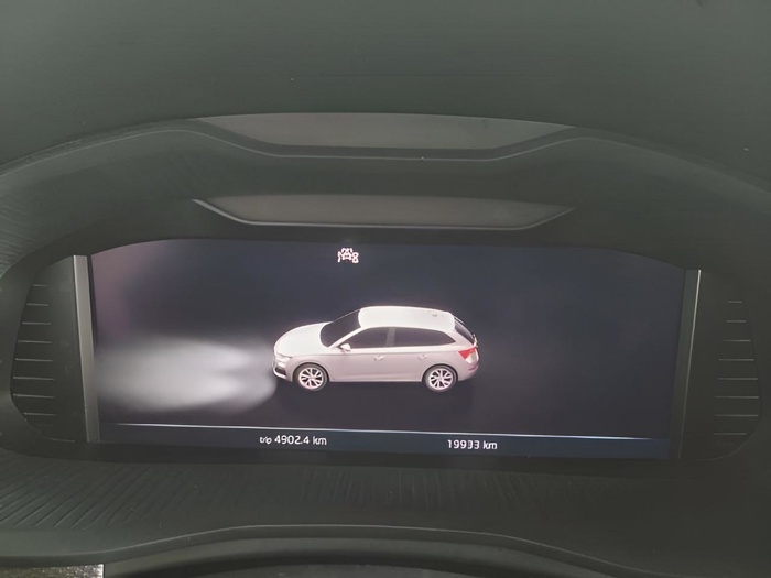 Skoda Scala 1.0 TSI Ambition 81 kW (110 CV) Vehículo usado en Sevilla Skoda Scala 1.0 TSI Ambition 81 kW (110 CV) Vehículo usado en Sevilla