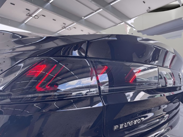 Peugeot 508 BlueHDi 130 S&S GT EAT8 96 kW (130 CV) Vehículo usado en Sevilla Peugeot 508 BlueHDi 130 S&S GT EAT8 96 kW (130 CV) Vehículo usado en Sevilla