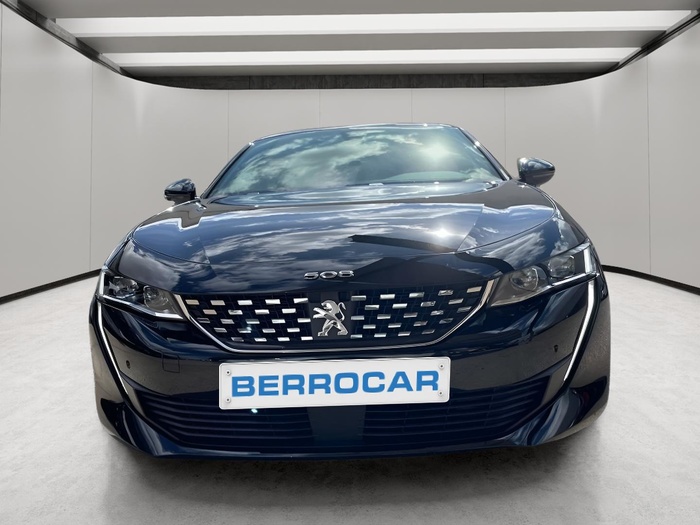 Peugeot 508 BlueHDi 130 S&S GT EAT8 96 kW (130 CV) Vehículo usado en Sevilla Peugeot 508 BlueHDi 130 S&S GT EAT8 96 kW (130 CV) Vehículo usado en Sevilla