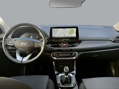 Hyundai i30 1.0 TGDI 48V Klass 74 kW (100 CV) 8 Hyundai i30 1.0 TGDI 48V Klass 74 kW (100 CV) 8