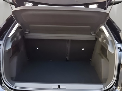 Citroen C4 Collection Hybrid ë-DCS6 107 kW (145 CV) 8 Citroen C4 Collection Hybrid ë-DCS6 107 kW (145 CV) 8