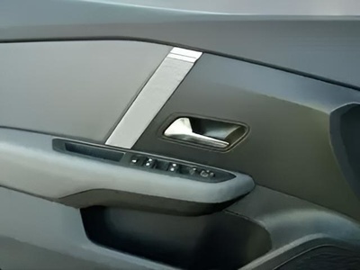 Citroen C4 Collection Hybrid ë-DCS6 107 kW (145 CV) 29 Citroen C4 Collection Hybrid ë-DCS6 107 kW (145 CV) 29