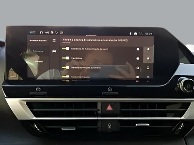 Citroen C4 Collection Hybrid ë-DCS6 107 kW (145 CV) 22 Citroen C4 Collection Hybrid ë-DCS6 107 kW (145 CV) 22