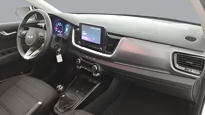 Kia Stonic 1.0 T-GDi MHEV Drive 74 kW (100 CV) 9 Kia Stonic 1.0 T-GDi MHEV Drive 74 kW (100 CV) 9