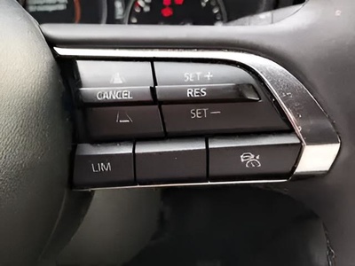 Mazda Mazda 3 2.5L E-SKY G MHEV Prime-line 103 kW (140 CV) 21 Mazda Mazda 3 2.5L E-SKY G MHEV Prime-line 103 kW (140 CV) 21