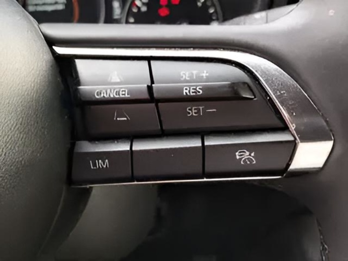 Mazda Mazda 3 2.5L E-SKY G MHEV Prime-line 103 kW (140 CV) Vehículo usado en Sevilla Mazda Mazda 3 2.5L E-SKY G MHEV Prime-line 103 kW (140 CV) Vehículo usado en Sevilla