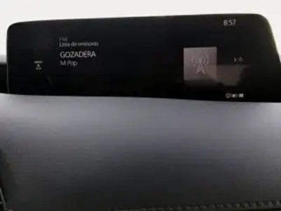 Mazda Mazda 3 2.5L E-SKY G MHEV Prime-line 103 kW (140 CV) 25 Mazda Mazda 3 2.5L E-SKY G MHEV Prime-line 103 kW (140 CV) 25