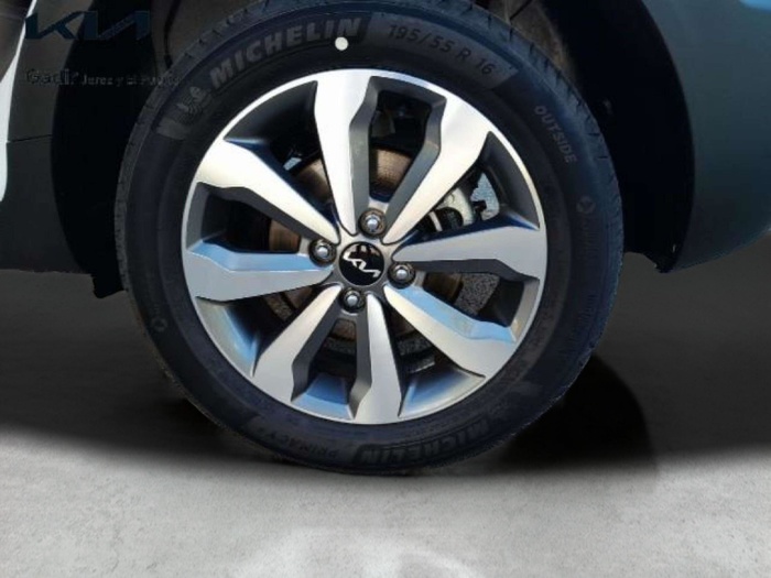 Kia Stonic 1.2 DPi Concept 62 kW (84 CV) Vehículo usado en Sevilla Kia Stonic 1.2 DPi Concept 62 kW (84 CV) Vehículo usado en Sevilla