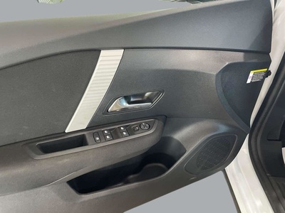 Citroen C4 X PureTech 100 S&S 6v You 75 kW (102 CV) 15 Citroen C4 X PureTech 100 S&S 6v You 75 kW (102 CV) 15