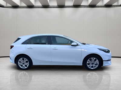 Kia Ceed 1.0 T-GDi Drive 88 kW (120 CV) 4 Kia Ceed 1.0 T-GDi Drive 88 kW (120 CV) 4