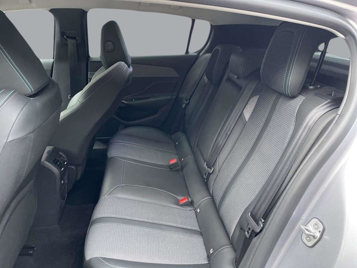 Peugeot 308 PureTech 130 S&S Allure 96 kW (130 CV) Vehículo usado en Sevilla Peugeot 308 PureTech 130 S&S Allure 96 kW (130 CV) Vehículo usado en Sevilla