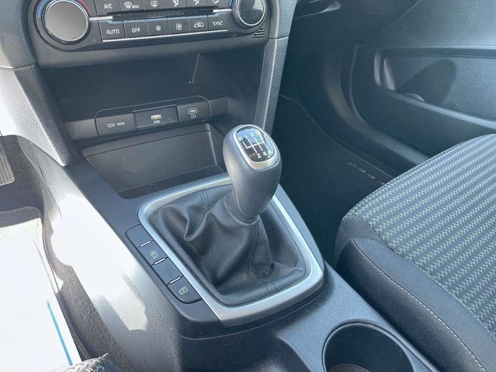 Kia XCeed 1.0 T-GDi Drive 74 kW (100 CV) Vehículo usado en Sevilla Kia XCeed 1.0 T-GDi Drive 74 kW (100 CV) Vehículo usado en Sevilla