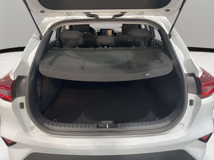 Kia XCeed 1.0 T-GDi Drive 74 kW (100 CV) Vehículo usado en Sevilla Kia XCeed 1.0 T-GDi Drive 74 kW (100 CV) Vehículo usado en Sevilla