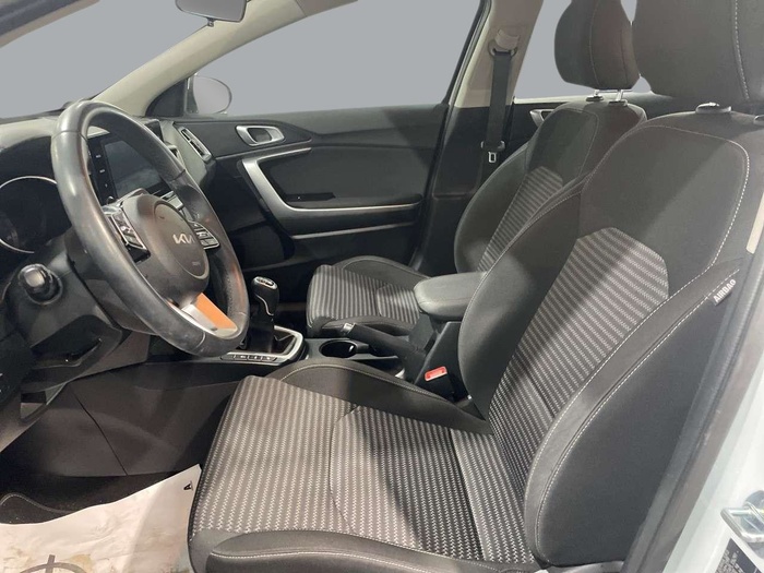 Kia XCeed 1.0 T-GDi Drive 74 kW (100 CV) Vehículo usado en Sevilla Kia XCeed 1.0 T-GDi Drive 74 kW (100 CV) Vehículo usado en Sevilla