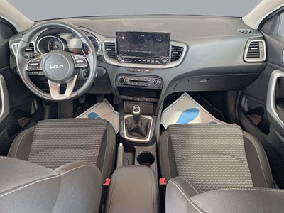 Kia XCeed 1.0 T-GDi Drive 74 kW (100 CV) 12 Kia XCeed 1.0 T-GDi Drive 74 kW (100 CV) 12