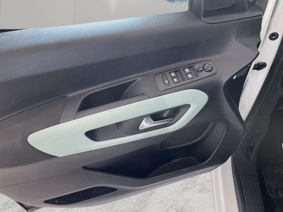 Citroen Berlingo BlueHDi 100 S&S Talla M Feel 75 kW (102 CV) 10 Citroen Berlingo BlueHDi 100 S&S Talla M Feel 75 kW (102 CV) 10