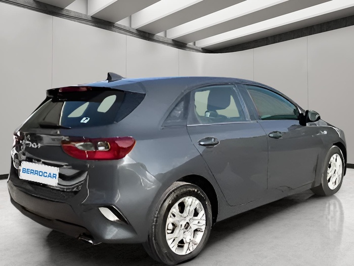 Kia Ceed 1.0 T-GDi Concept 74 kW (100 CV) Vehículo usado en Sevilla Kia Ceed 1.0 T-GDi Concept 74 kW (100 CV) Vehículo usado en Sevilla