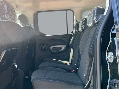 Opel Combo Combi 1.5 Td S&S 74 kW (100 CV) 17 Opel Combo Combi 1.5 Td S&S 74 kW (100 CV) 17