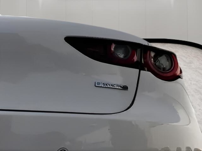 Mazda Mazda 3 2.5L E-SKY G MHEV Prime-line 103 kW (140 CV) Vehículo usado en Sevilla Mazda Mazda 3 2.5L E-SKY G MHEV Prime-line 103 kW (140 CV) Vehículo usado en Sevilla