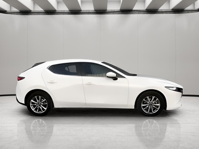 Mazda Mazda 3 2.5L E-SKY G MHEV Prime-line 103 kW (140 CV) 9 Mazda Mazda 3 2.5L E-SKY G MHEV Prime-line 103 kW (140 CV) 9