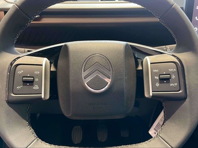 Citroen C3 Aircross Hybrid 145 Plus e-DCS6 107 kW (145 CV) 9 Citroen C3 Aircross Hybrid 145 Plus e-DCS6 107 kW (145 CV) 9