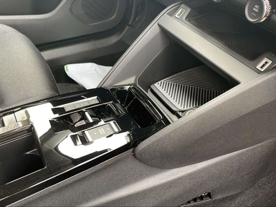 Citroen C4 Hybrid 145 Business Edition e-DCS6 107 kW (145 CV) 23 Citroen C4 Hybrid 145 Business Edition e-DCS6 107 kW (145 CV) 23