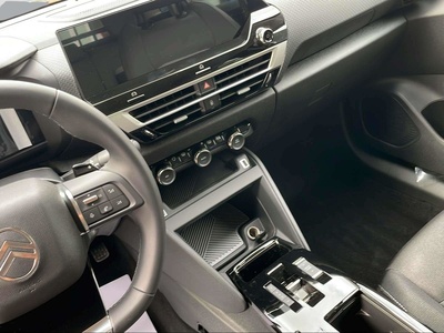 Citroen C4 Hybrid 145 Business Edition e-DCS6 107 kW (145 CV) 20 Citroen C4 Hybrid 145 Business Edition e-DCS6 107 kW (145 CV) 20