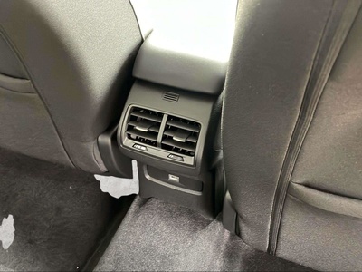 Citroen C4 Hybrid 145 Business Edition e-DCS6 107 kW (145 CV) 19 Citroen C4 Hybrid 145 Business Edition e-DCS6 107 kW (145 CV) 19