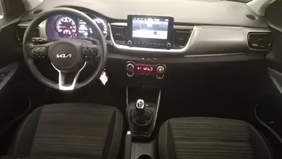 Kia Stonic 1.0 T-GDi MHEV Drive 74 kW (100 CV) 9 Kia Stonic 1.0 T-GDi MHEV Drive 74 kW (100 CV) 9