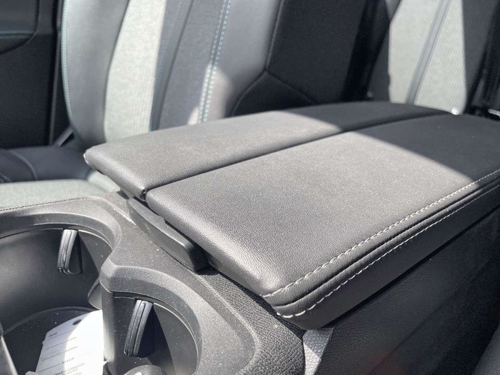 Peugeot 5008 BlueHDi 130 S&S Allure EAT8 96 kW (130 CV) Vehículo usado en Sevilla Peugeot 5008 BlueHDi 130 S&S Allure EAT8 96 kW (130 CV) Vehículo usado en Sevilla